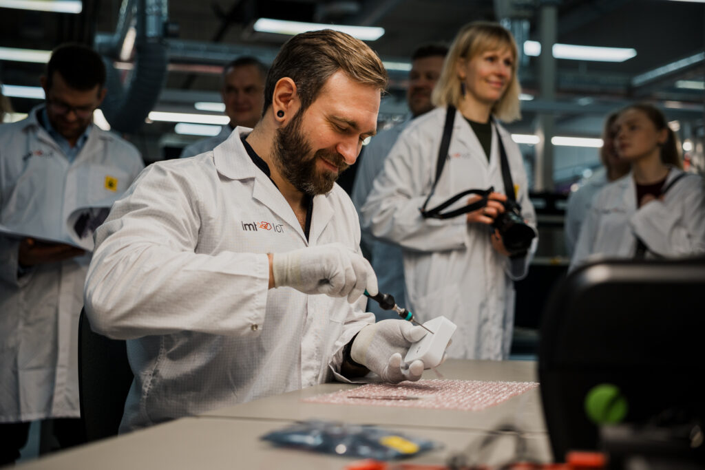 Aer_Quality_Monitor_LMT_IoT